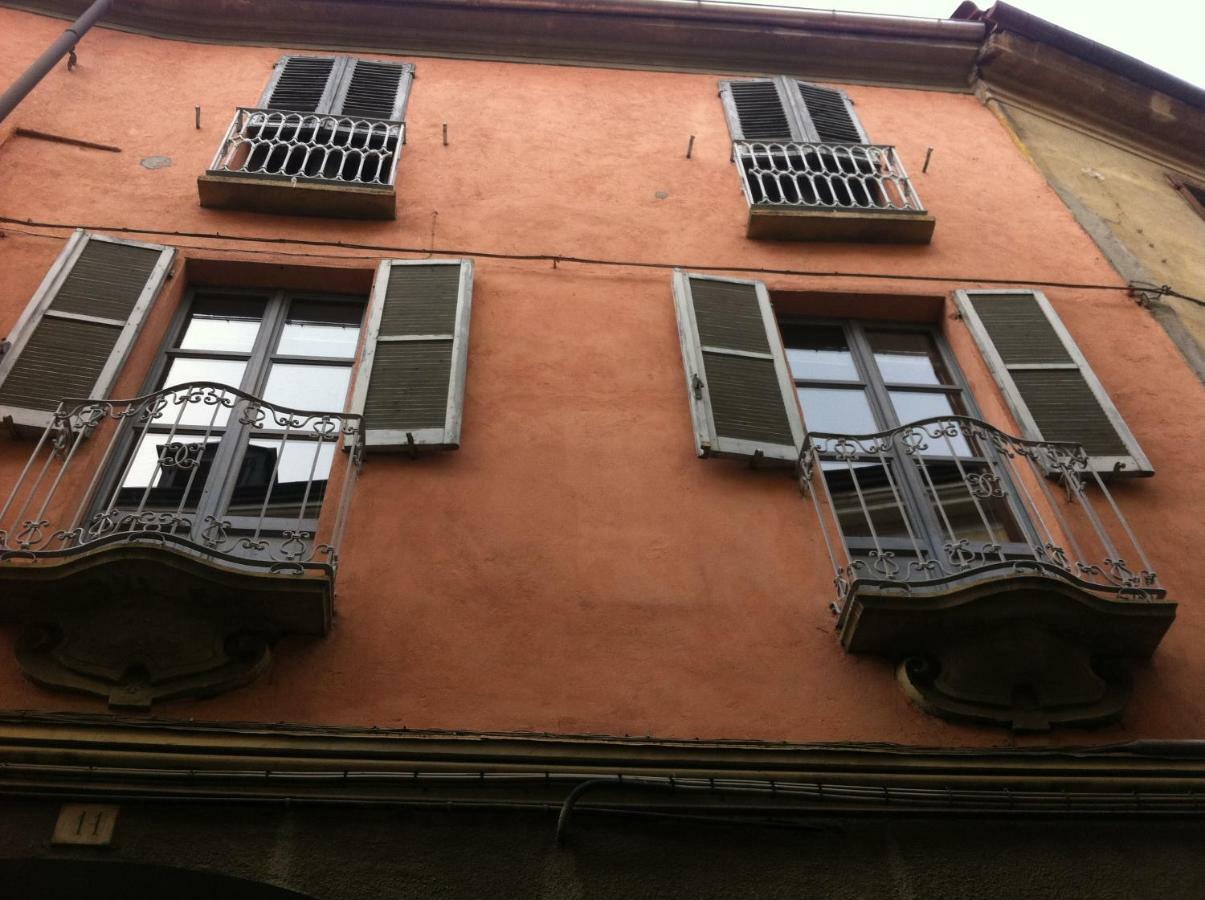 Appartamento In Centro Storico Asti Ngoại thất bức ảnh