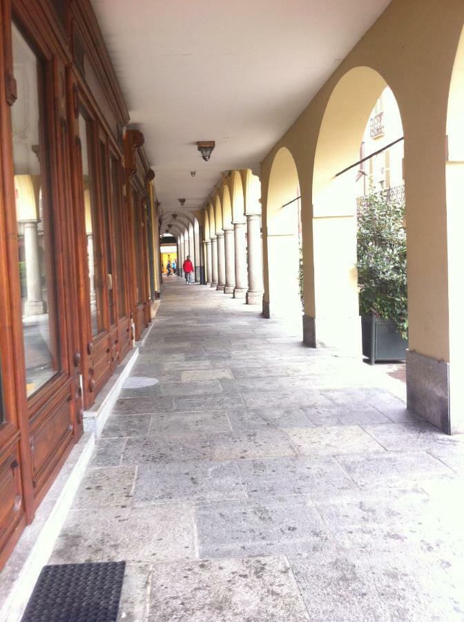 Appartamento In Centro Storico Asti Ngoại thất bức ảnh