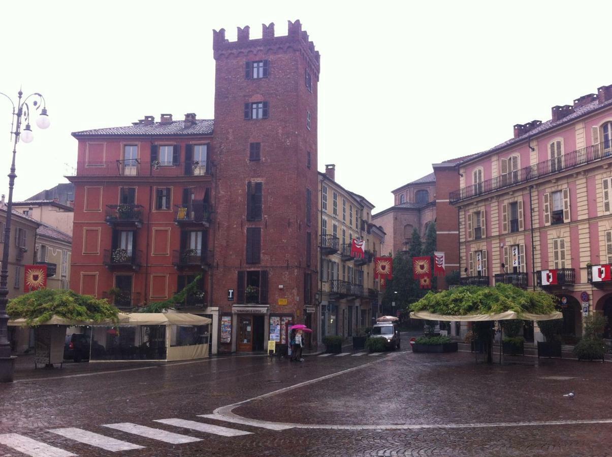 Appartamento In Centro Storico Asti Ngoại thất bức ảnh