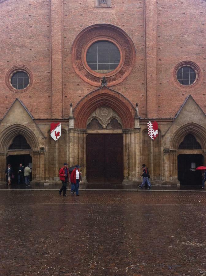 Appartamento In Centro Storico Asti Ngoại thất bức ảnh