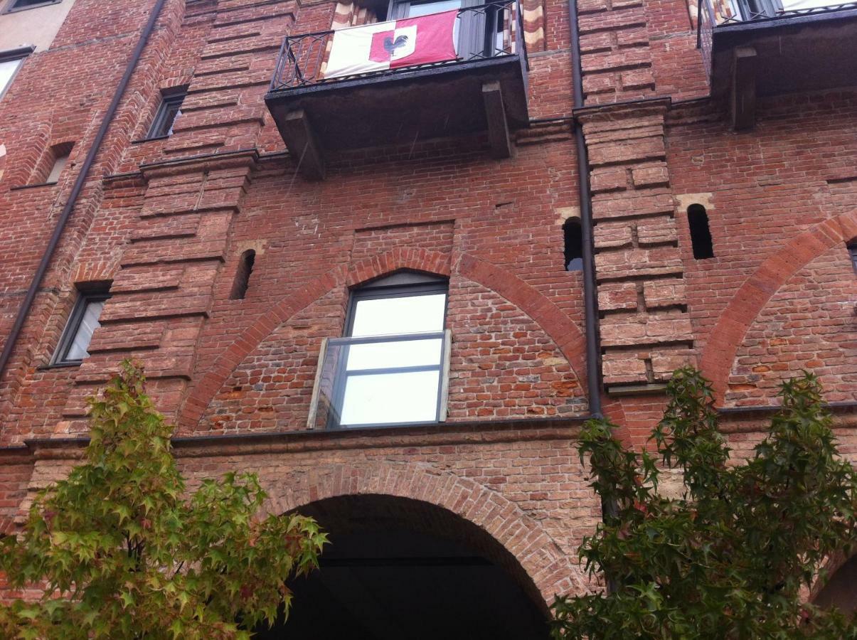 Appartamento In Centro Storico Asti Ngoại thất bức ảnh