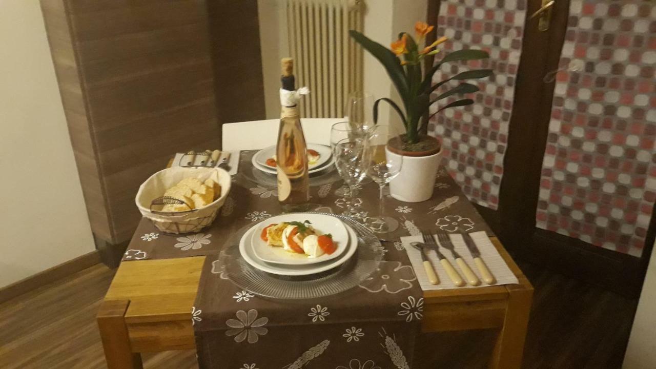 Appartamento In Centro Storico Asti Ngoại thất bức ảnh